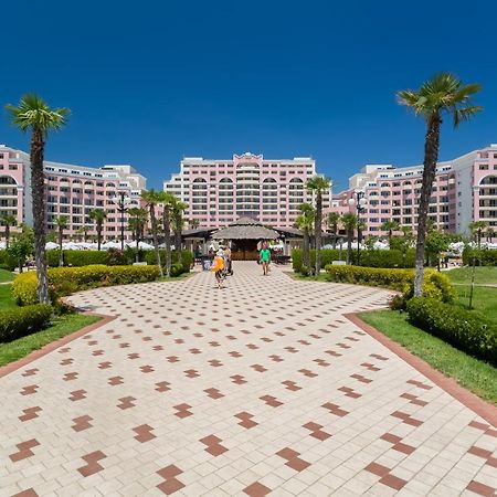 Dit Majestic Beach Resort Pantai Sunny Bagian luar foto