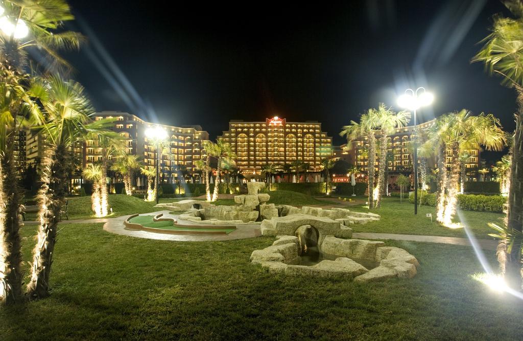 Dit Majestic Beach Resort Pantai Sunny Bagian luar foto